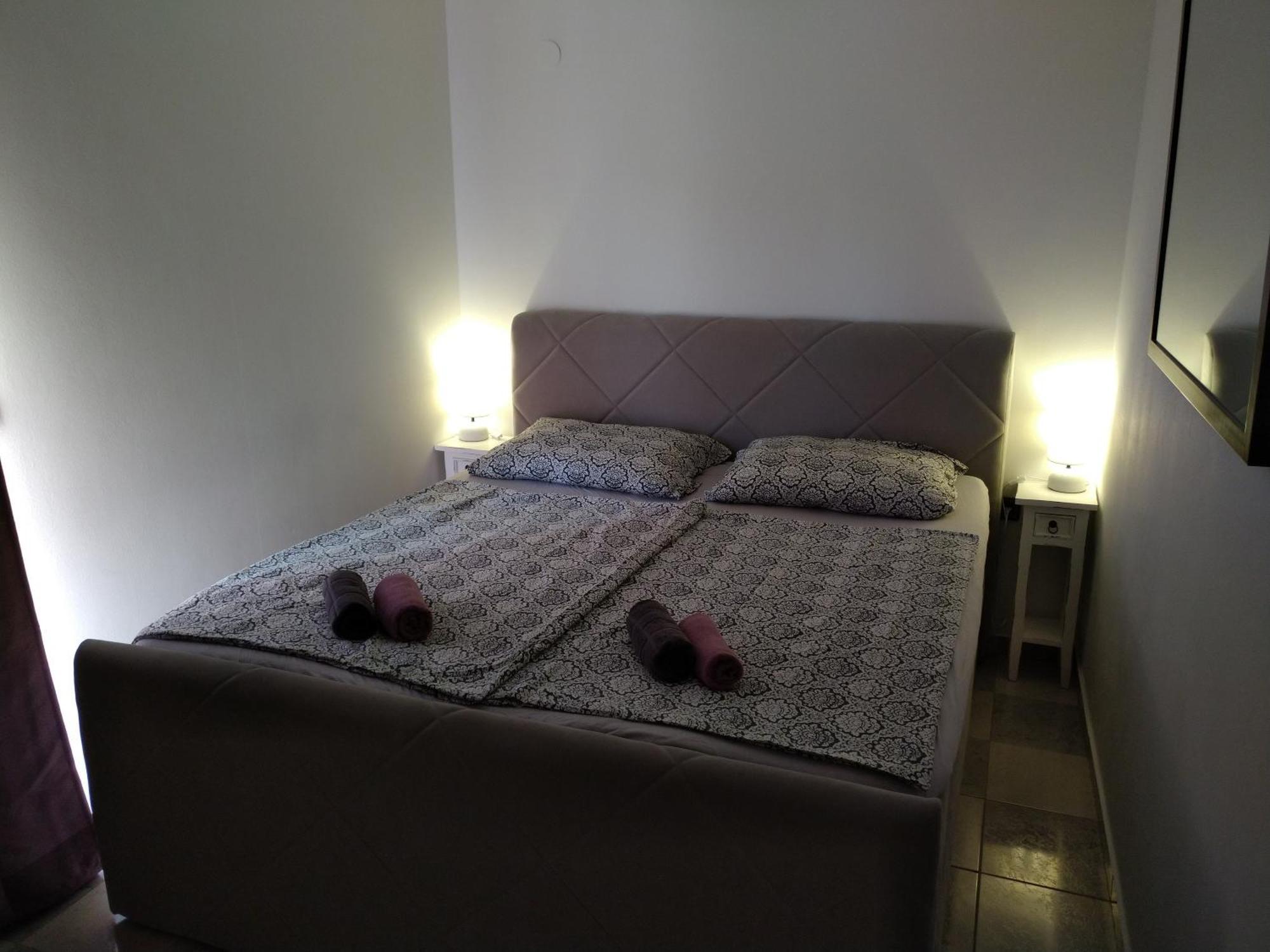 Apartments Zadar Nin Anton I Martina Vrsi Zimmer foto